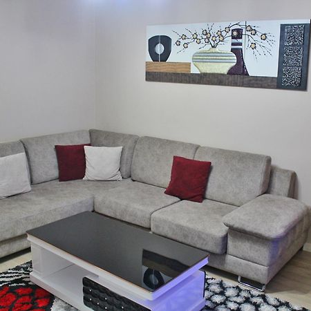 Essy'S Apartment คอร์เชอ ภายนอก รูปภาพ
