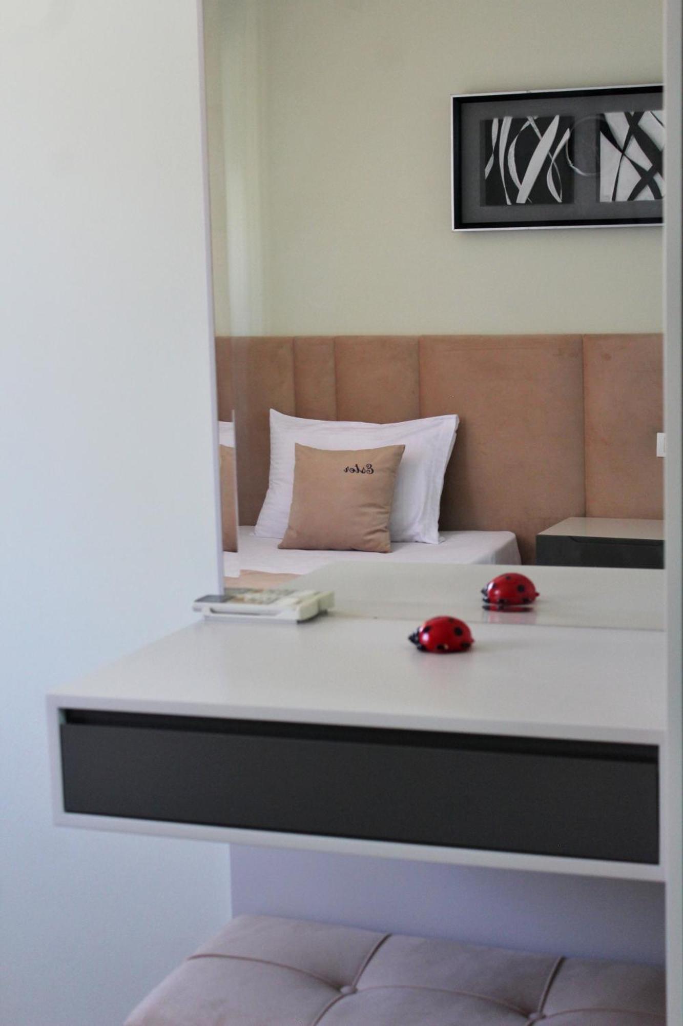 Essy'S Apartment คอร์เชอ ภายนอก รูปภาพ
